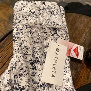 Athleta. Salutation tight. Xs